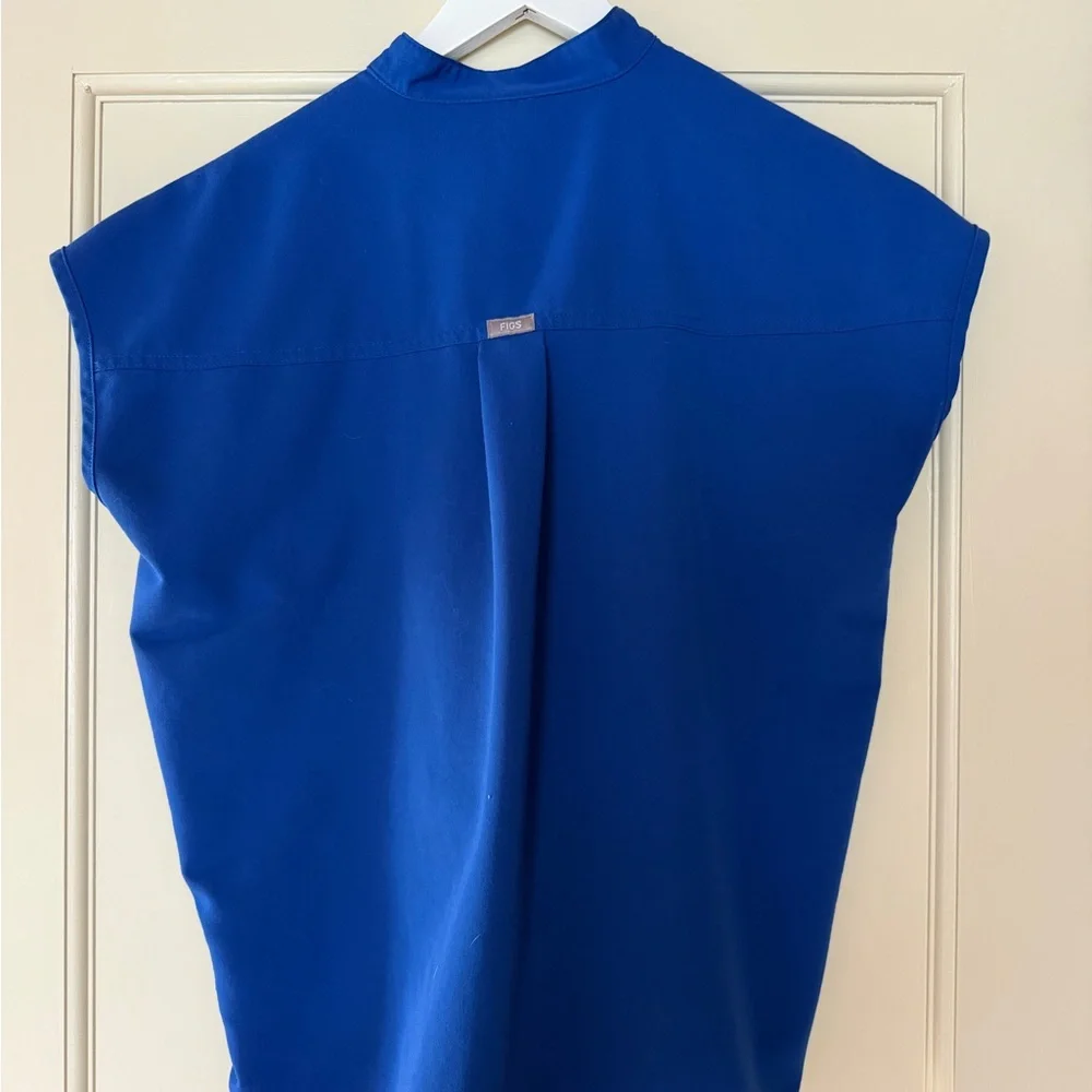 Figs Rafaela Top - Picture 3 of 3